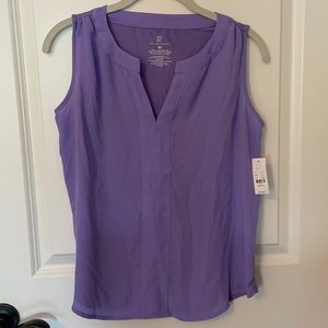 NY&Co Sleeveless Blouse. Lavender Color. XS